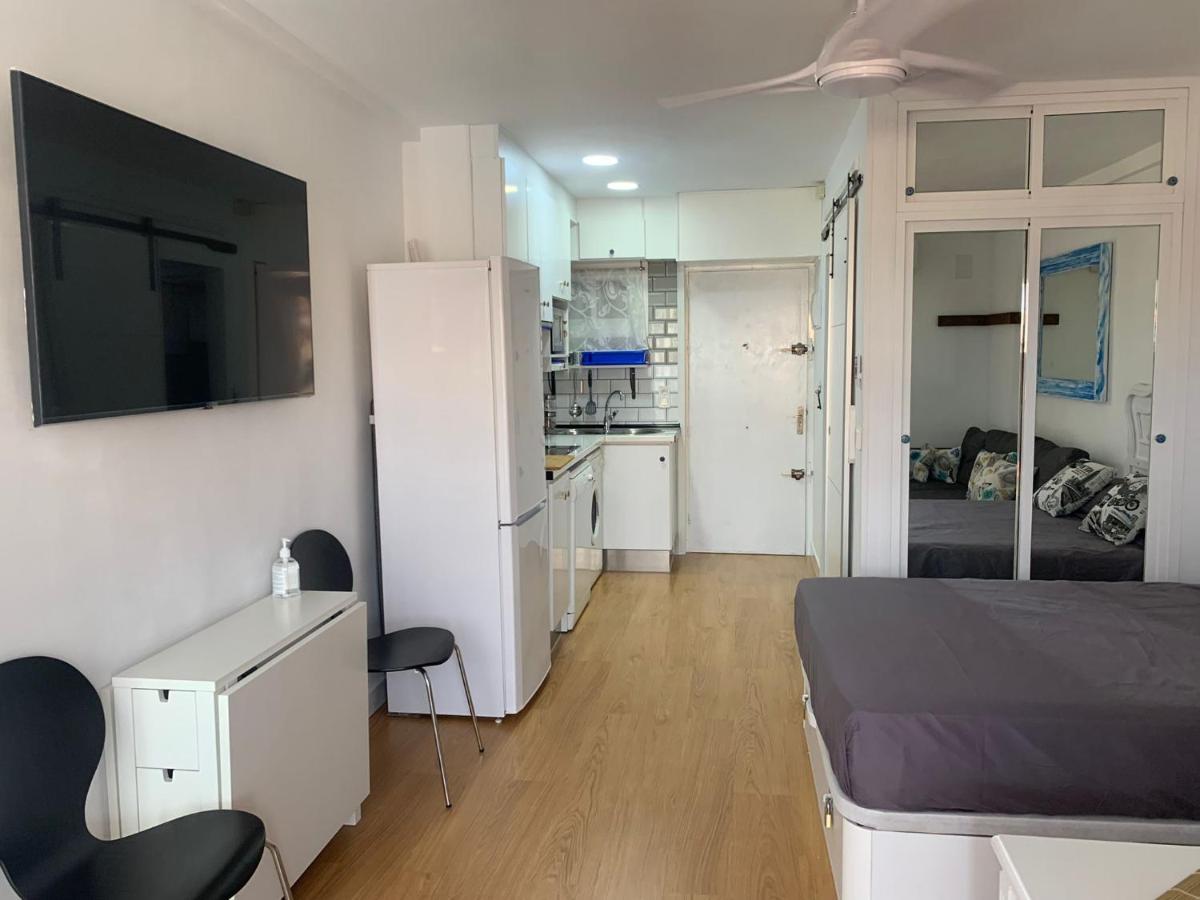 Sweet Home Benalmadena, Estudio Con Vistas Al Mar Y Excelente Conexion Wifi, Para No Fumadores, Con Piscinas, Sea Views, With Swimming Pools, Completely Renovated, Ideal For Older People, Bright With Morning Sun, No Smoking Benalmádena Exterior foto
