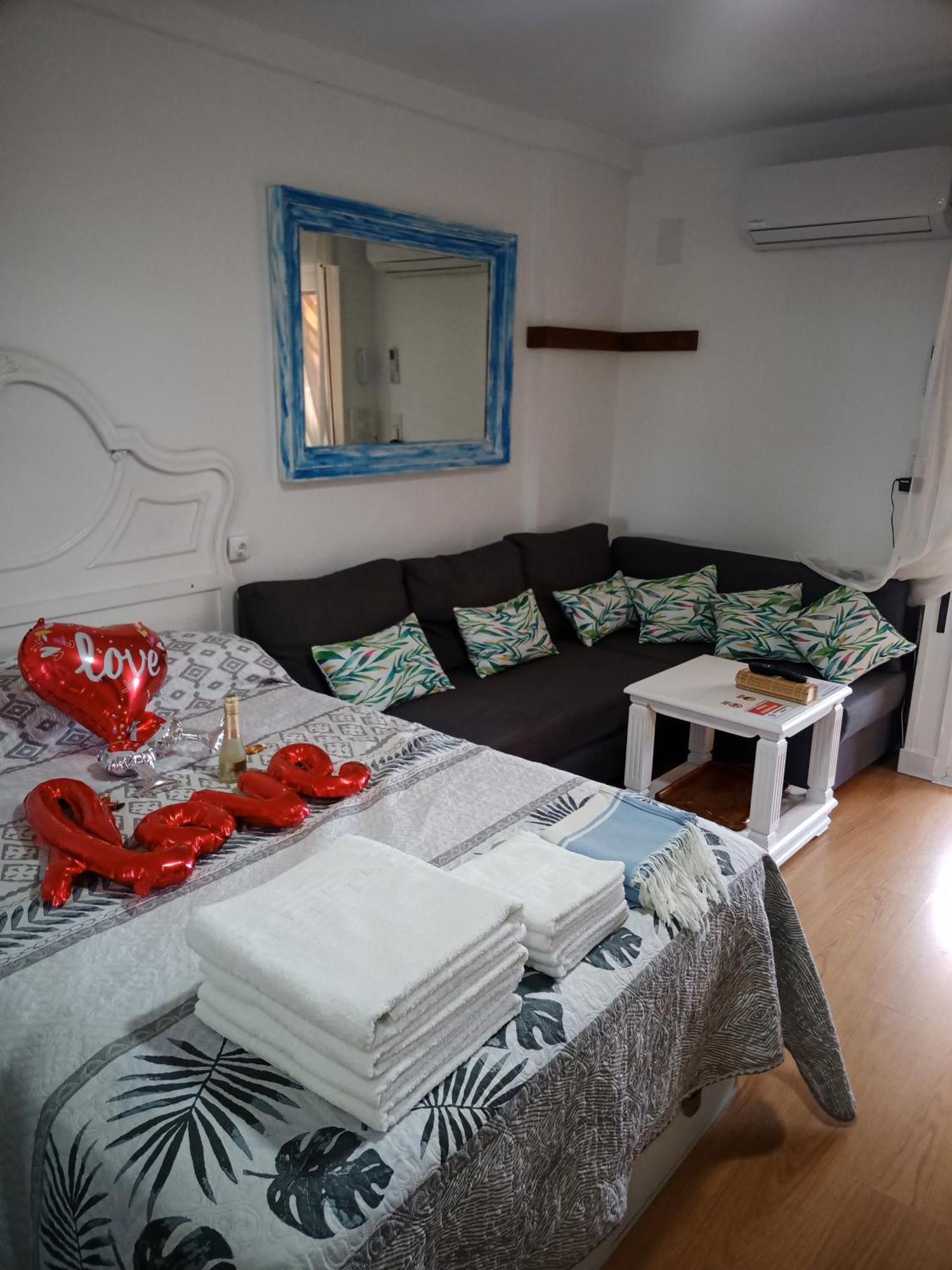 Sweet Home Benalmadena, Estudio Con Vistas Al Mar Y Excelente Conexion Wifi, Para No Fumadores, Con Piscinas, Sea Views, With Swimming Pools, Completely Renovated, Ideal For Older People, Bright With Morning Sun, No Smoking Benalmádena Exterior foto